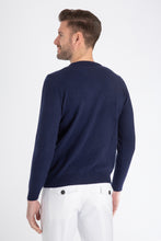 Laden Sie das Bild in den Galerie-Viewer, Soft cashmere sweater mod. DAVID with Round neck